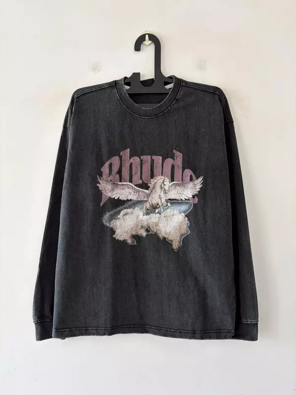 Black acidwash pegasus tee