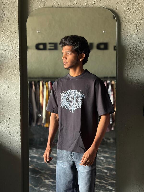 Black frost emblem oversized tee
