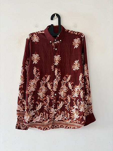 Maroon sand printed shirt
