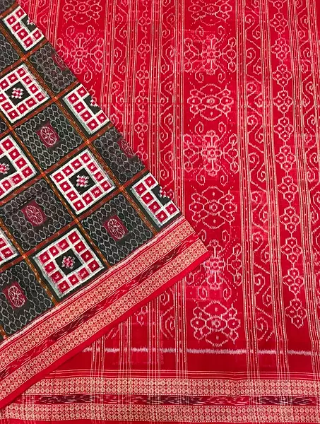 Square Box Sakta Saree-Black