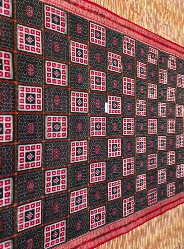 Square Box Sakta Saree-Black