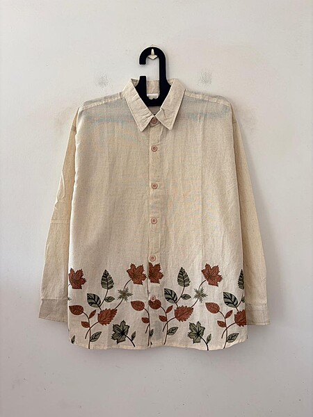 Maple leaf embroidered shirt