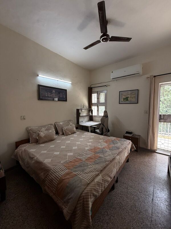 Warm Vibes Only Vasant Vihar New Delhi