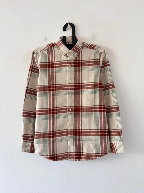 Clay red & mist beige flannels