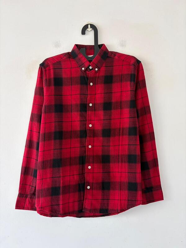 Crimson red & midnight flannels