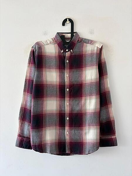 Wine red & frost flannels