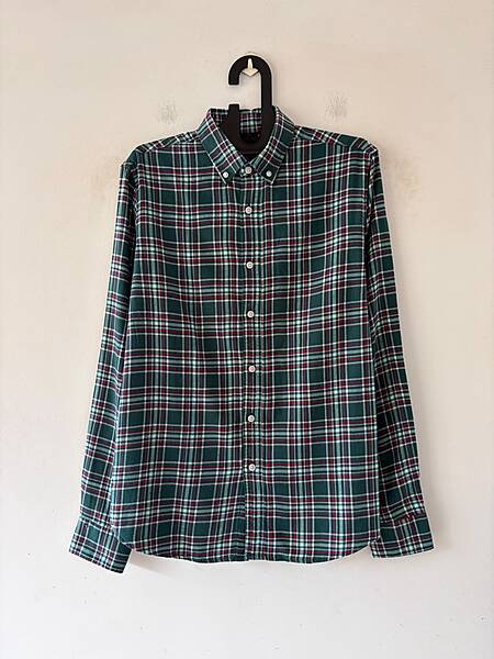 Emerald green & crimson flannels