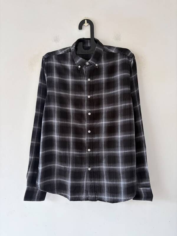 Shadow black & frost white flannels
