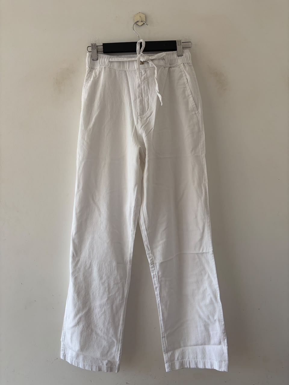 Pearl white relaxed-fit linen pants
