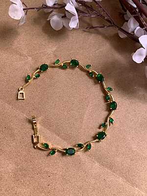 The Tulip Bracelet