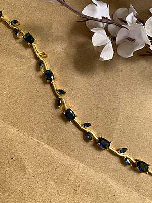The Tulip Bracelet