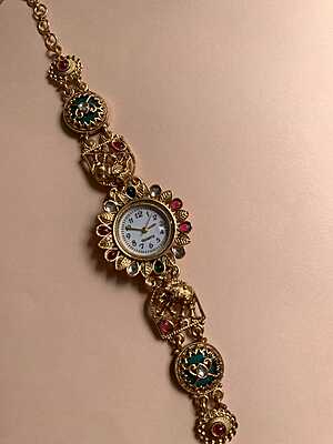 Royal Elephant Motif Antique Bracelet Watch Royal Elephant Motif Antique Bracelet Watch