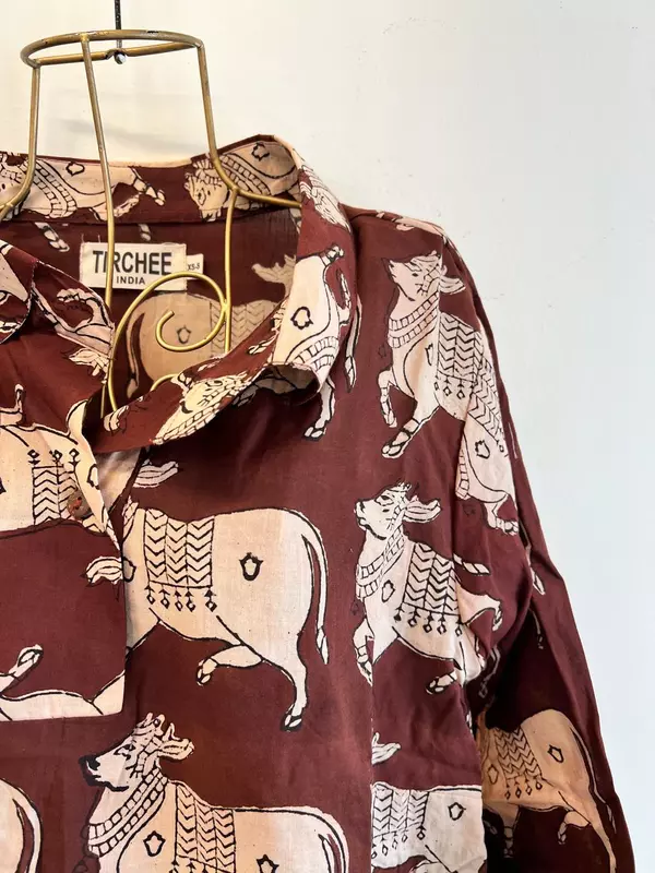 Kavya's High-Low Collared Top - Maroon & Pichwai Cows