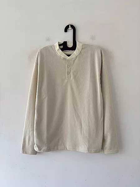 Cream waffle henley tee