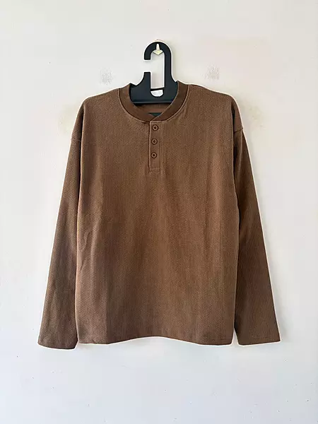 Brown waffle henley tee