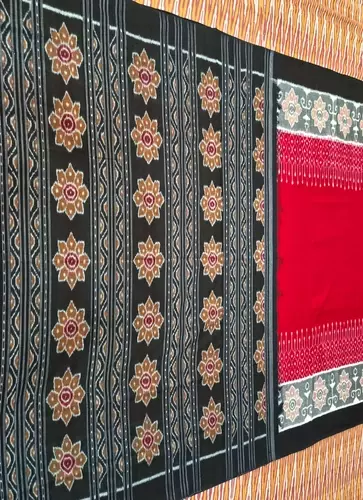 Flower Border Plain Saree-Red