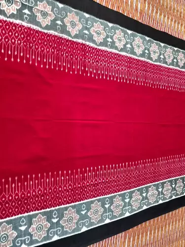 Flower Border Plain Saree-Red
