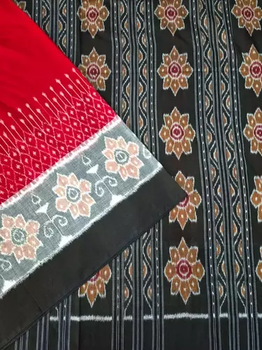 Flower Border Plain Saree-Red