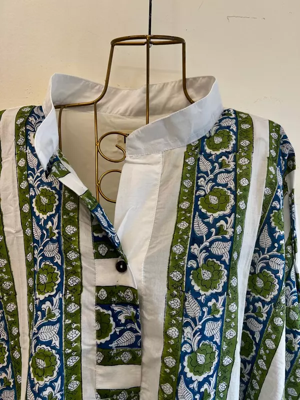 Junoon's Anti-Fit Shirt - Blue & Green Flowered Lines
