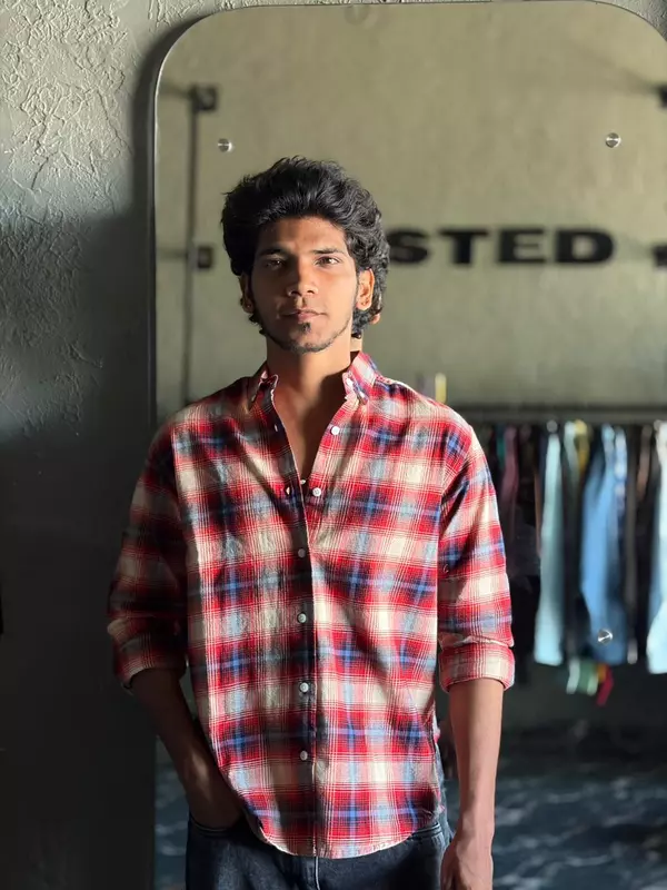 Crimson red & sand flannels