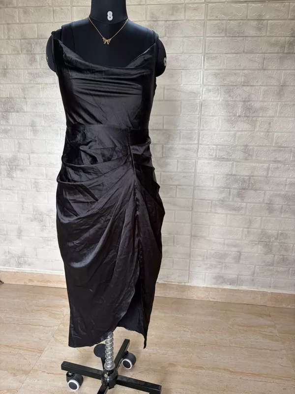 Black gathered Bodycon Dress