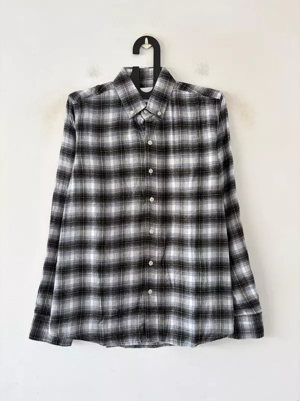 Graphite black & silver mist flannel