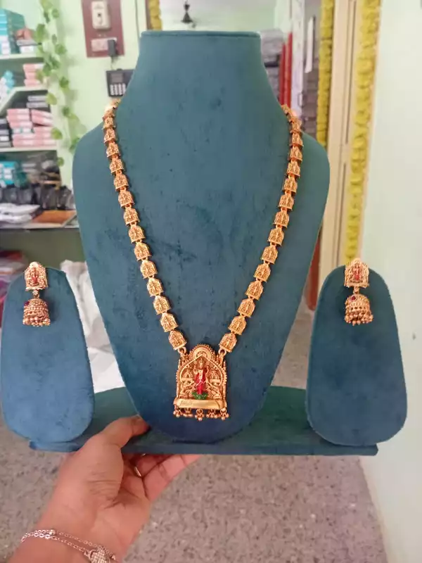 Lakshmi deity pendant design