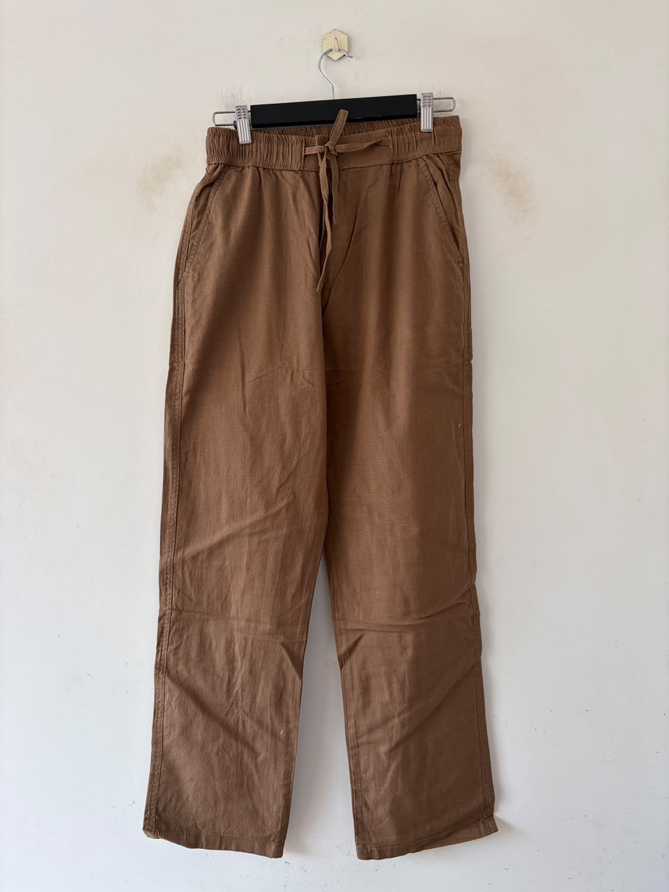 Clay calm straight-fit linen pants