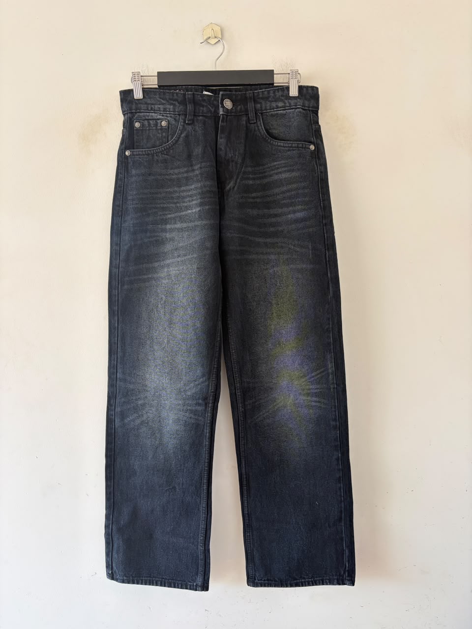 Shadow fade straight fit jeans
