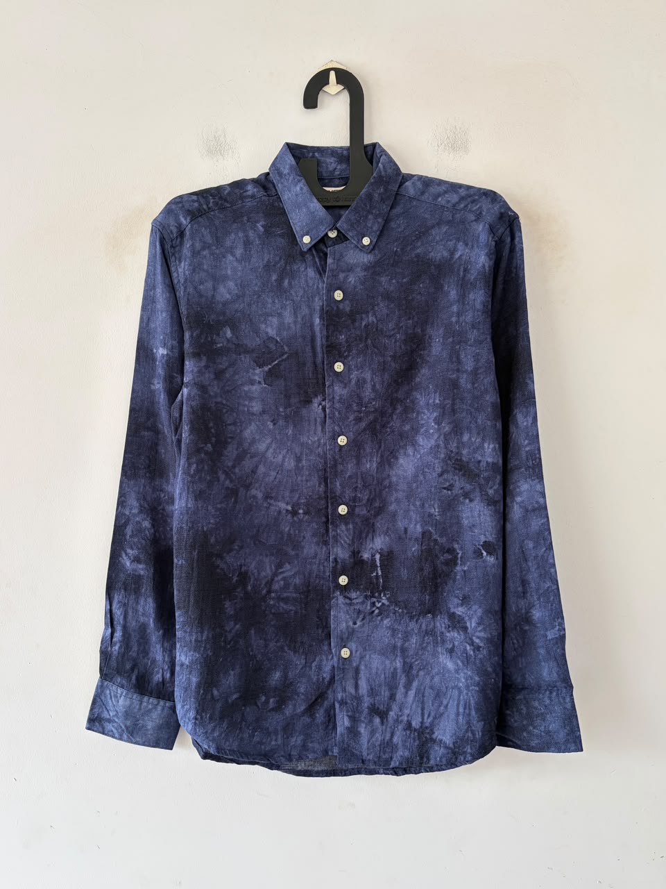 Navy storm tie‑dye printed shirt