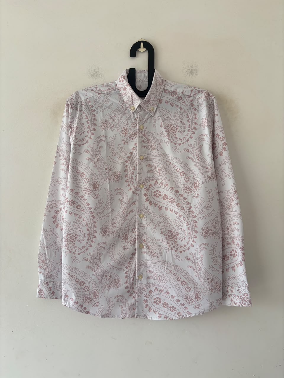 Rouge paisley printed shirt