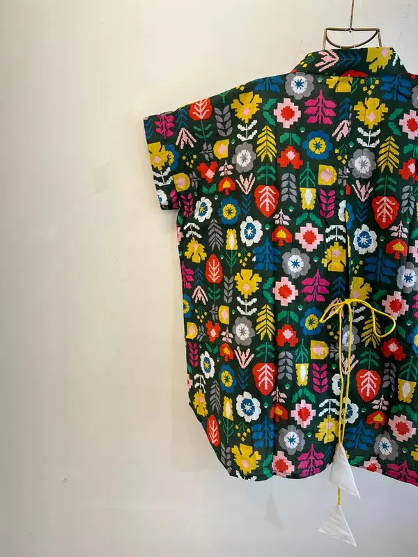 Ishq's Small Anti-fit with Back Open & Tie - Green with Tetris shapes