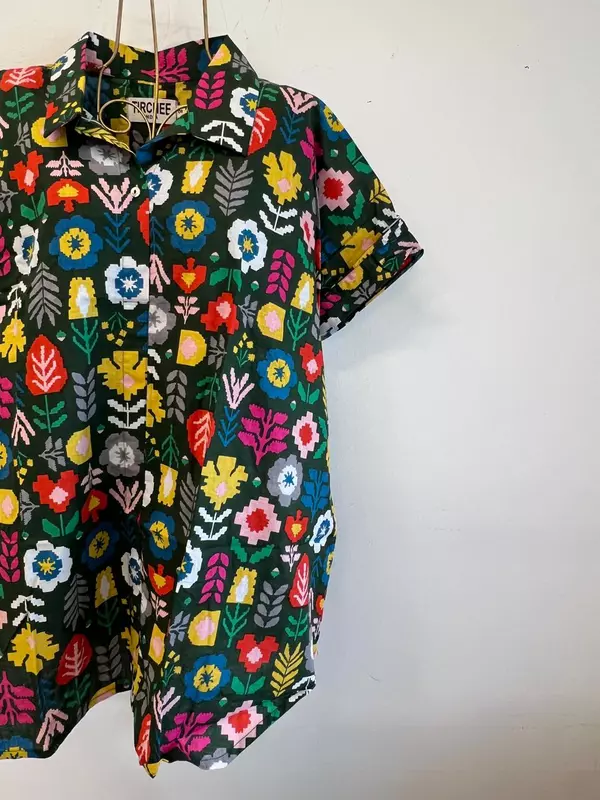 Ishq's Small Anti-fit with Back Open & Tie - Green with Tetris shapes