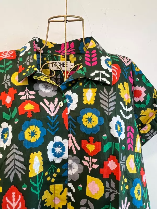 Ishq's Small Anti-fit with Back Open & Tie - Green with Tetris shapes