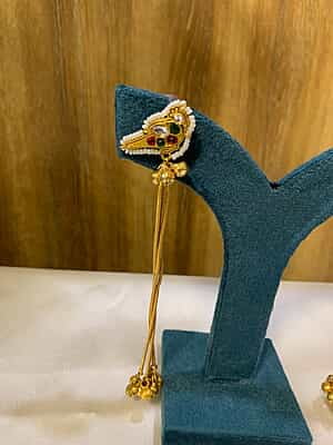 Antique Gold Bird Motif Long Chain Drop Earrings Antique Gold Bird Motif Long Chain Drop Earrings