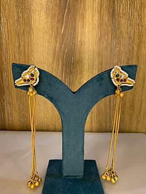 Antique Gold Bird Motif Long Chain Drop Earrings Antique Gold Bird Motif Long Chain Drop Earrings