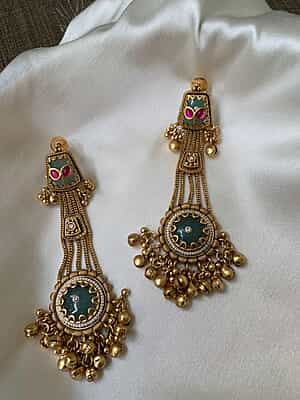 Antique Gold Sea-Green Medallion Long Chain Earrings Antique Gold Sea-Green Medallion Long Chain Earrings