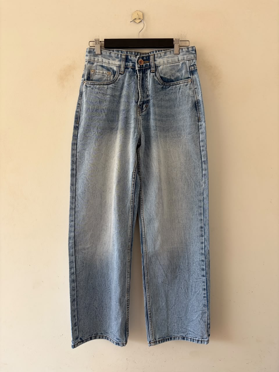 Frosted sky straight fit jeans