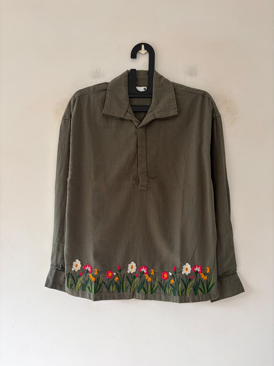 Meadow embroidered short kurta
