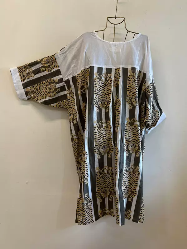 Samra's Wide-Sleeve Kaftan Dress - Grey & White Stripes with Tigers