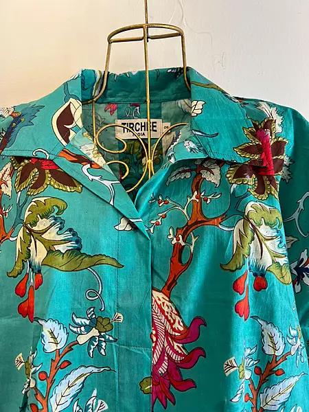 Ishq's Small Anti-fit with Back Open & Tie - Teal & Flowers