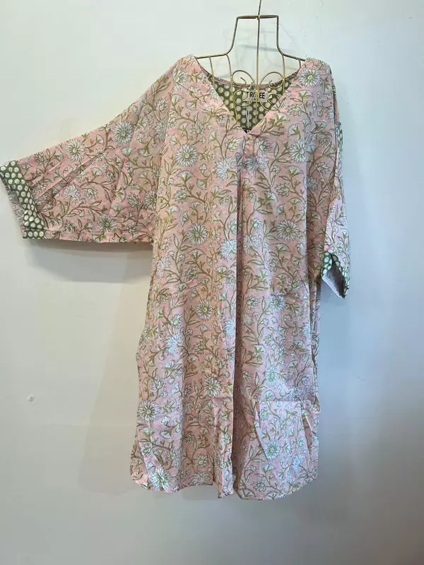 Samra's Wide-Sleeve Kaftan Dress - Soft Pink & Leaves