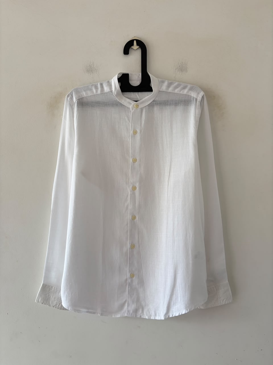 Pure white linen mandarin