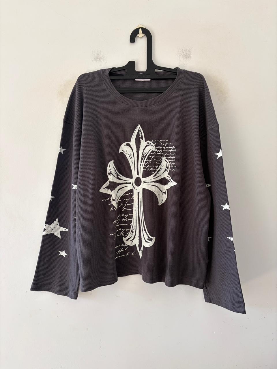 Grey divine cross tee