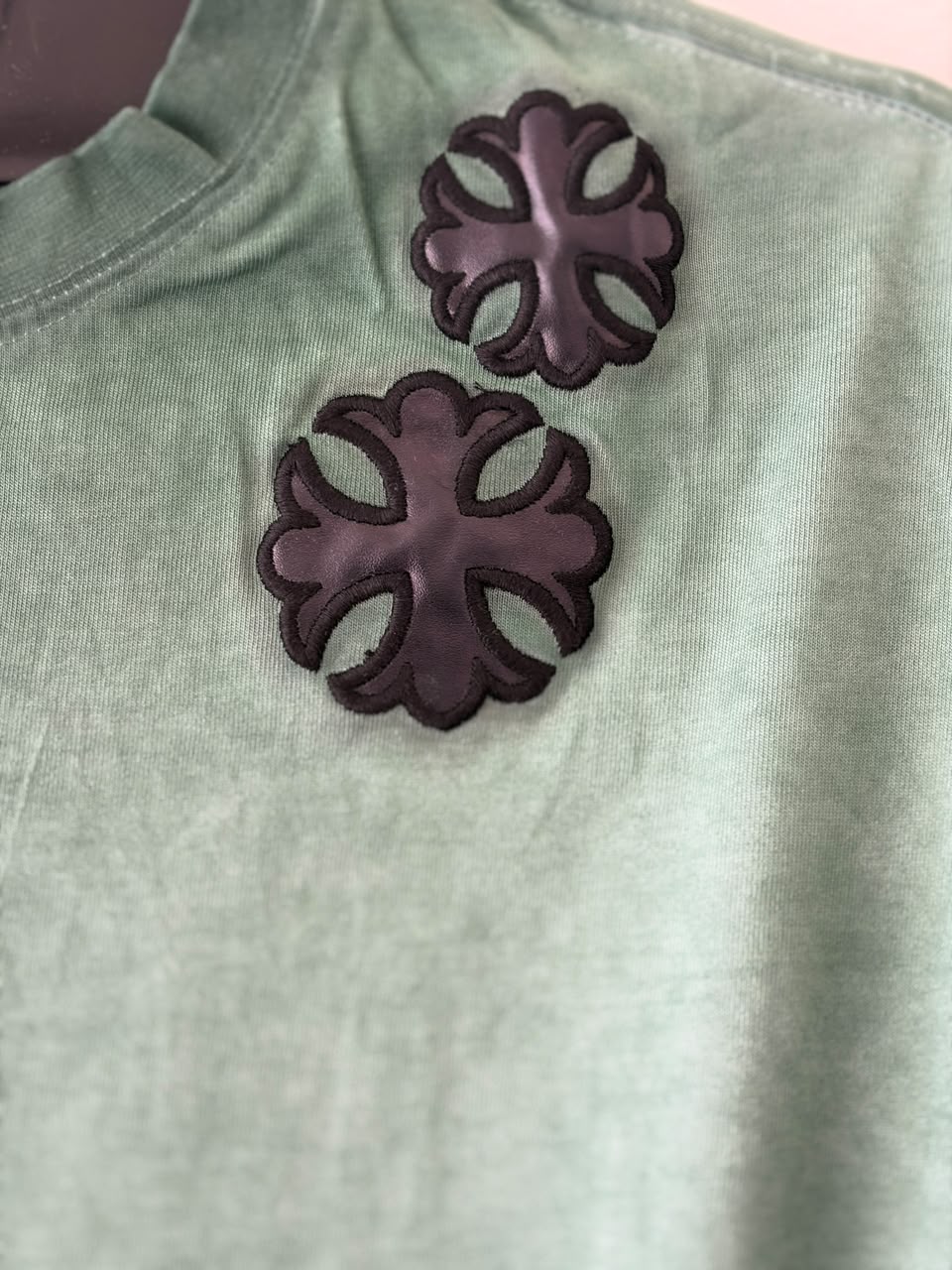 Sage relic bloom tee