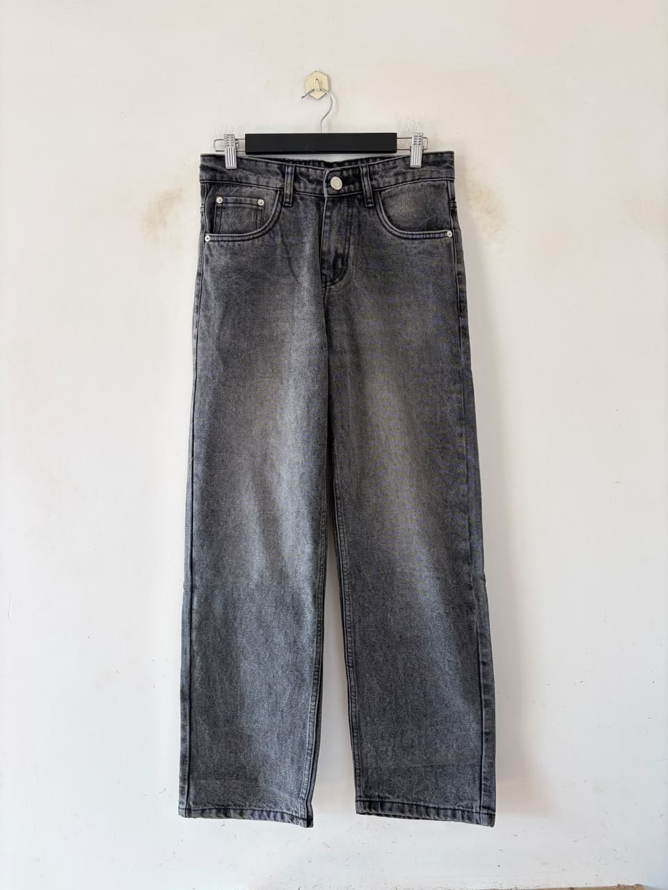 Ash dust straight fit jeans