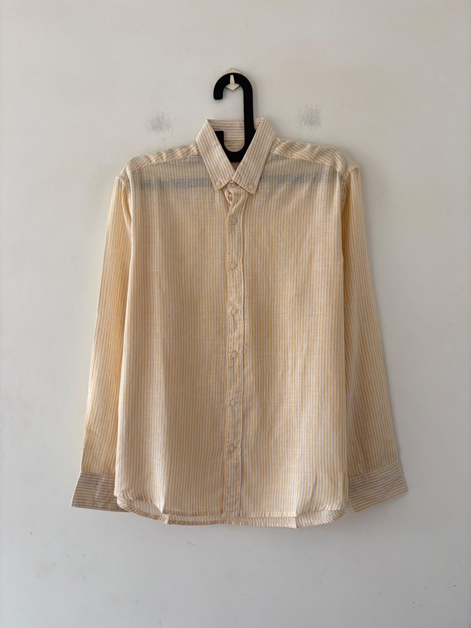Butter cream linen stripes shirt