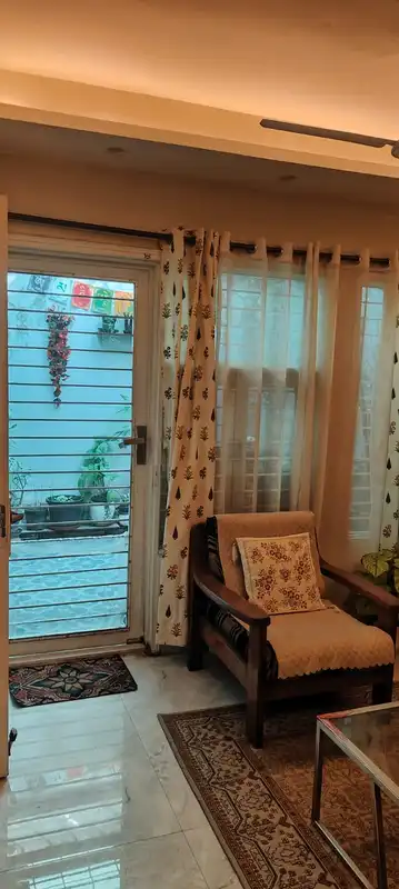 Vichitra Naari's Home Chhatarpur Delhi