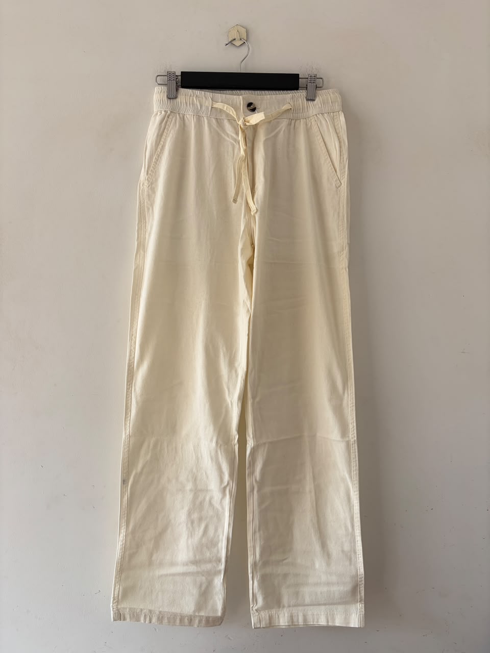 Off white straight-fit linen pants