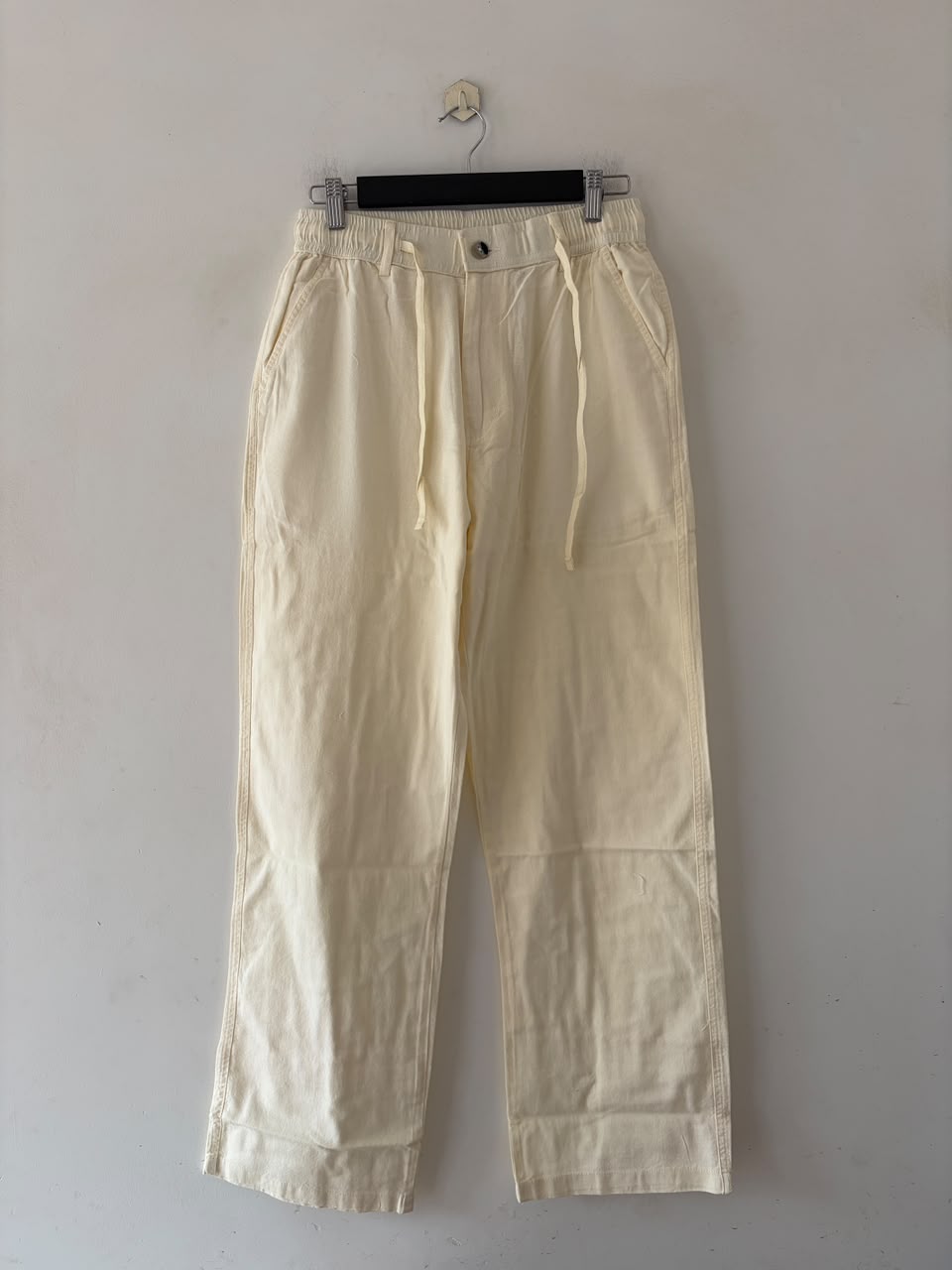 Butter cream straight-fit linen pants